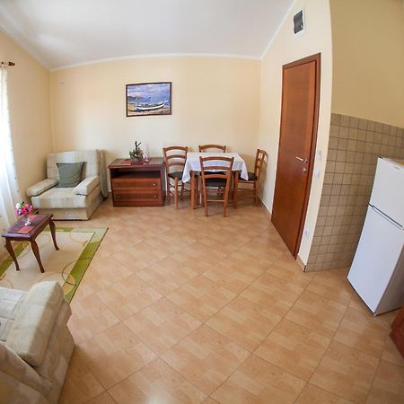 Apartments Stefan Bečići Oda fotoğraf